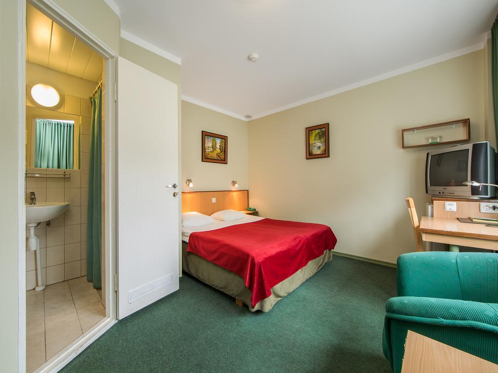 Arabella Hotel Kuressaare Buitenkant foto