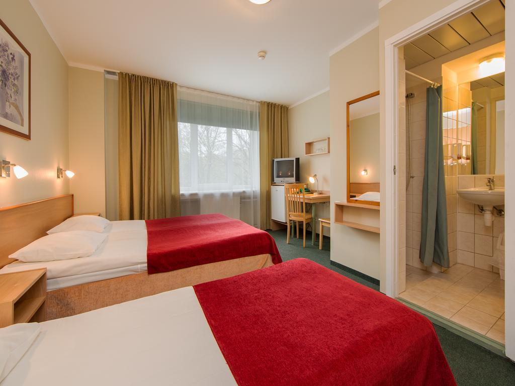 Arabella Hotel Kuressaare Buitenkant foto
